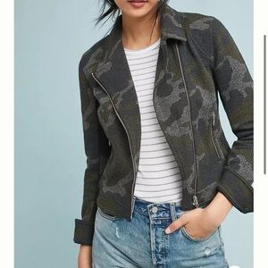 ANTHROPOLOGIE Camo Moto Jacket Motorcycle Green Gray Asymmetrical Zip Sz M